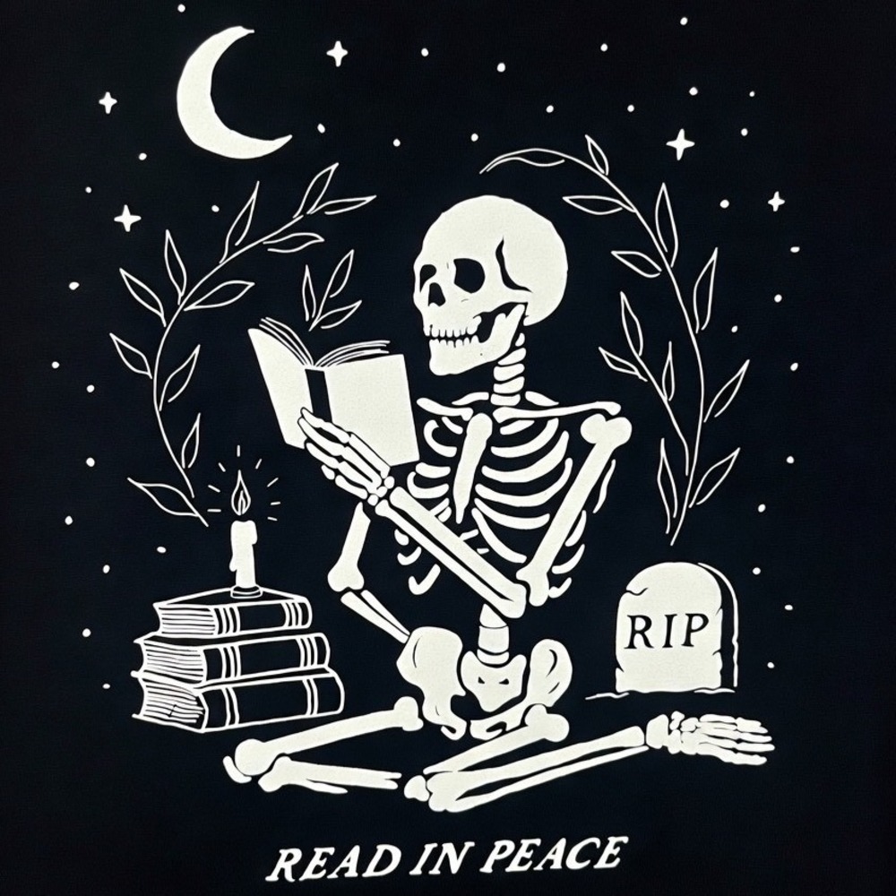 TORRID Skull Skeleton "Read in Peace" Classic Heritage Crew Tee‎ NWT Size 2X